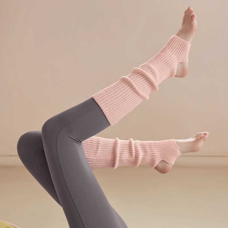 New Yoga Socks Non-Slip Grips  - đánh giá và giá Boot Sock Slouchy